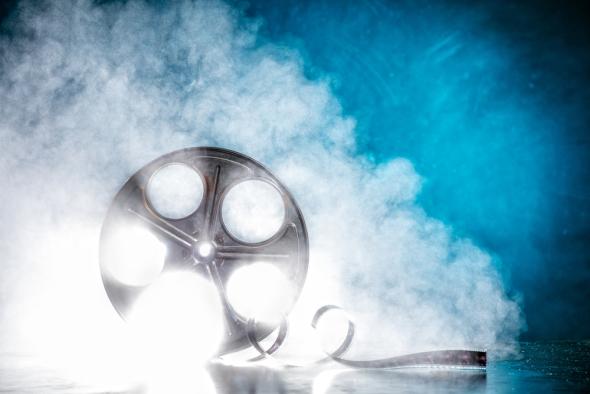 Zwischen Leinwand und Spieltisch: Warum Glücksspiel in Filmen so fesselt