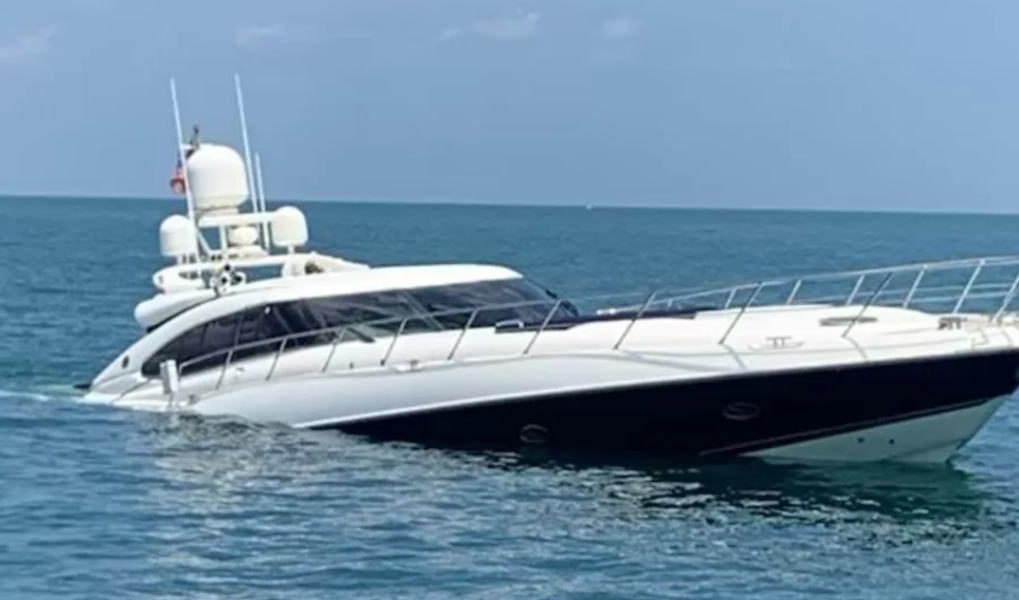 Luxusyacht läuft vor einem deutschen Hafen auf Grund: Der Fund an Bord überrascht selbst Experten